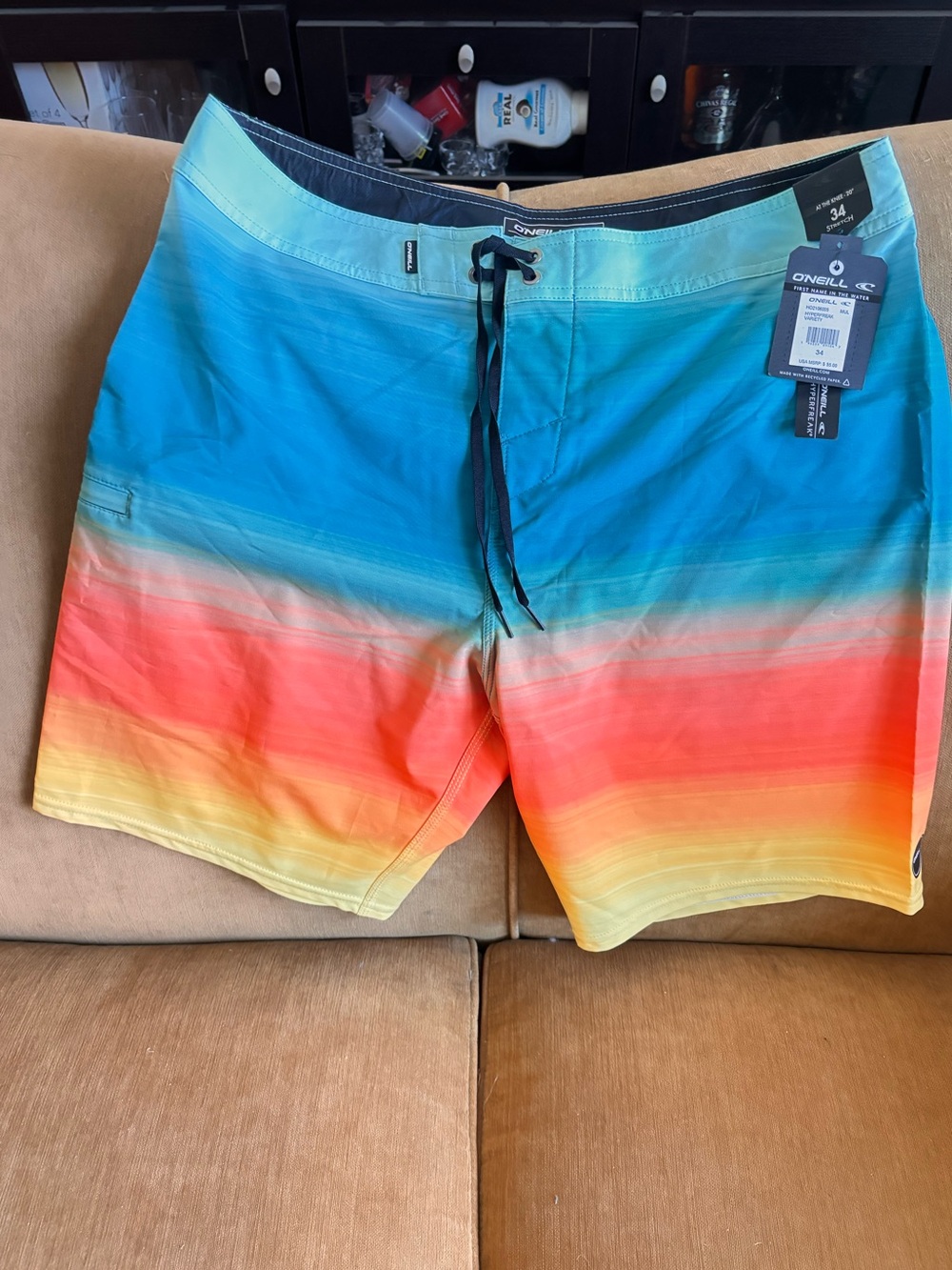 O'Neill Men's Gradient Blue to Coral Swim Trunks size 34